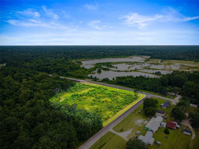 285 Fm 2090 Road, Cleveland, TX 77327