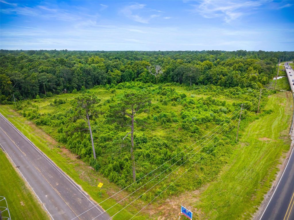 285 Fm 2090 Road, Cleveland, TX 77327