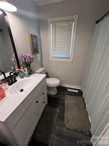 503 N Mauney Avenue, Stanley, NC 28164