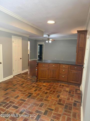1402 Abbeyville Street, Pascagoula, MS 39581