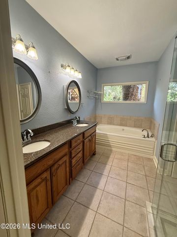 1402 Abbeyville Street, Pascagoula, MS 39581