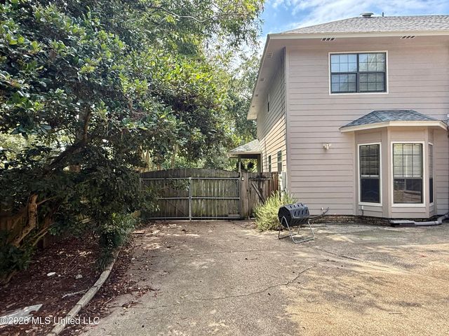 1402 Abbeyville Street, Pascagoula, MS 39581