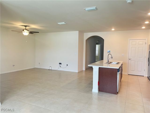 2201 NW 24th TER, Cape Coral, FL 33993