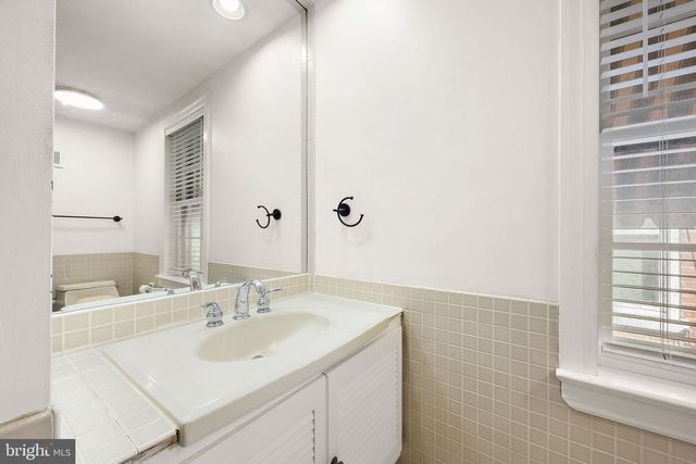 925 LOVERING AVE, Wilmington, DE 19806