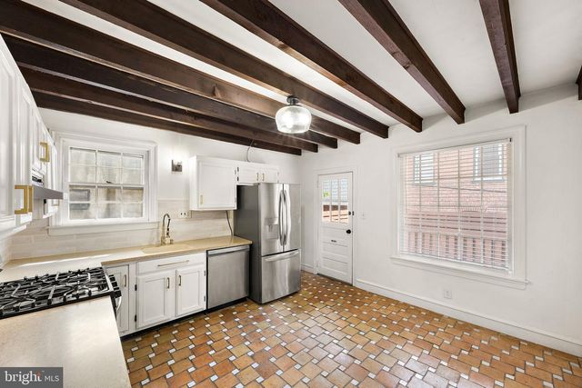 925 LOVERING AVE, Wilmington, DE 19806