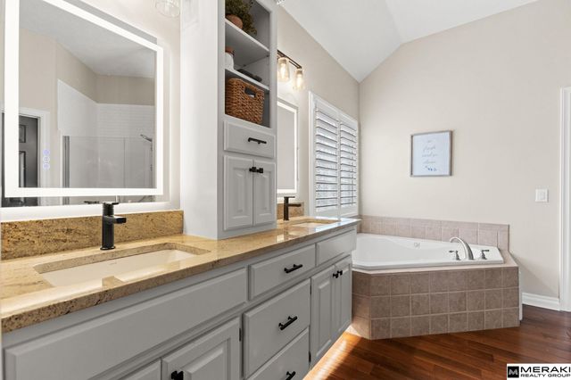 6705 N 162nd Street, Omaha, NE 68116