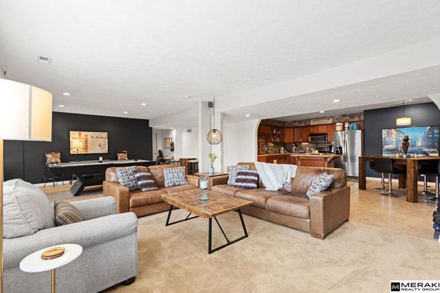 6705 N 162nd Street, Omaha, NE 68116