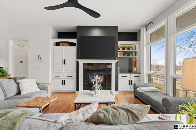 6705 N 162nd Street, Omaha, NE 68116