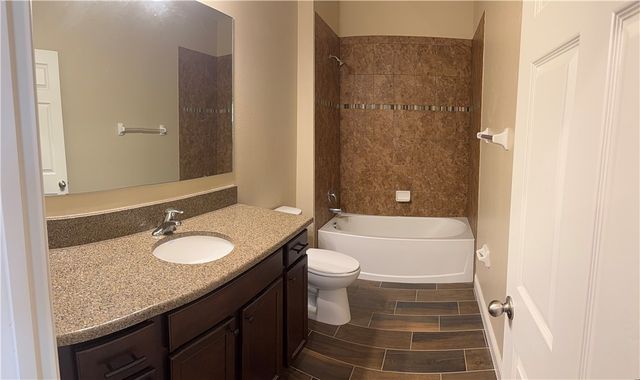 2569 Saint Lucia Circle, Vero Beach, FL 32967