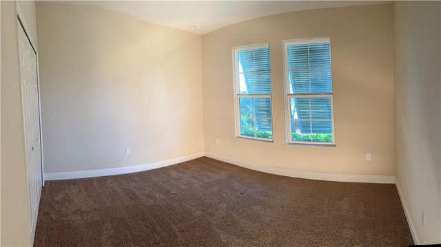 2569 Saint Lucia Circle, Vero Beach, FL 32967