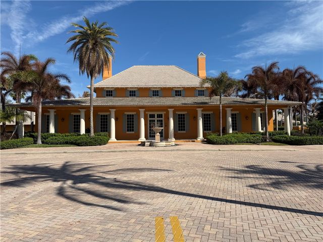 2569 Saint Lucia Circle, Vero Beach, FL 32967