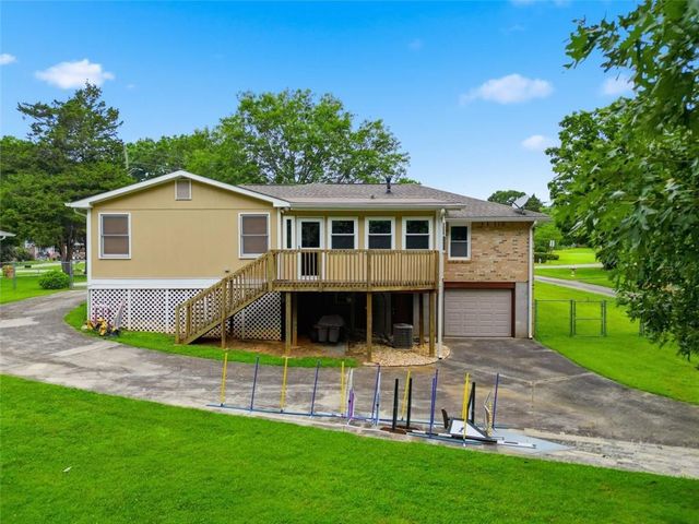 3283 Meadowview Lane SW, Marietta, GA 30008