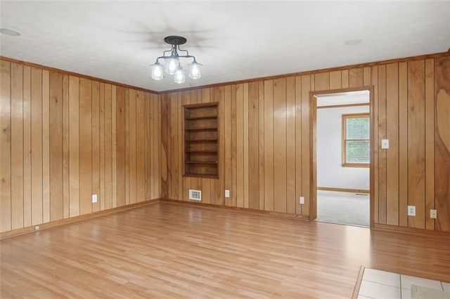 3283 Meadowview Lane SW, Marietta, GA 30008