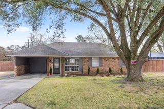 4668 W Green Ridge Dr, Baton Rouge, LA 70814