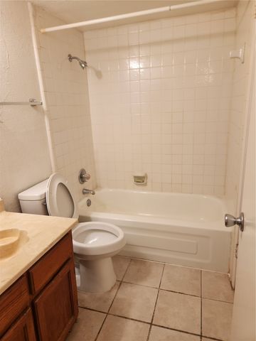 9813 Walnut Street 104, Dallas, TX 75243