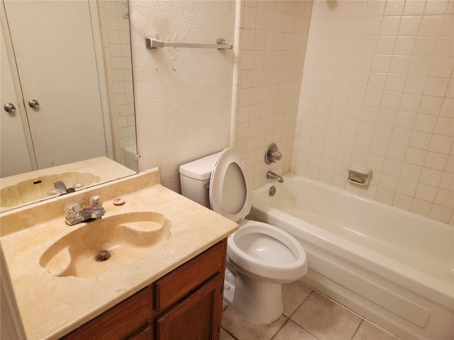 9813 Walnut Street 104, Dallas, TX 75243