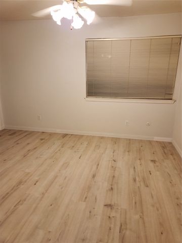 9813 Walnut Street 104, Dallas, TX 75243