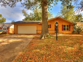 513 N Village Place, Broken Arrow, OK 74012