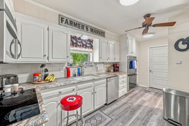 4304 Acoma Court, Granbury, TX 76048