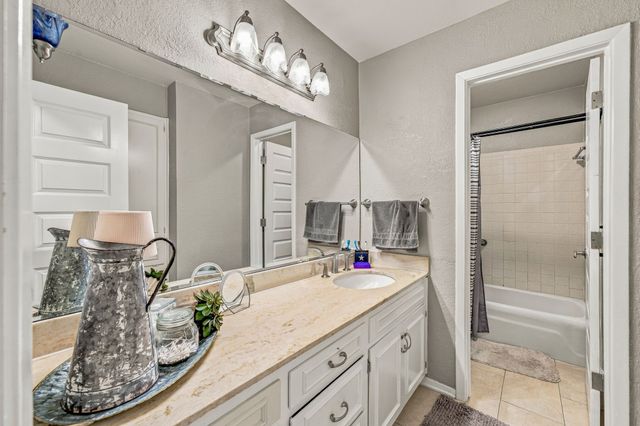4304 Acoma Court, Granbury, TX 76048