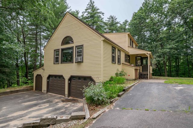 68 Merrimack Road, Amherst, NH 03031