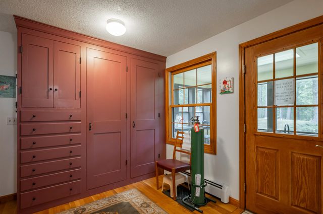 68 Merrimack Road, Amherst, NH 03031