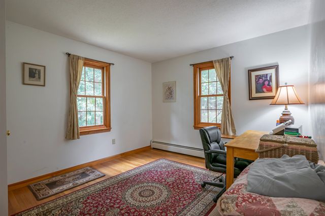 68 Merrimack Road, Amherst, NH 03031