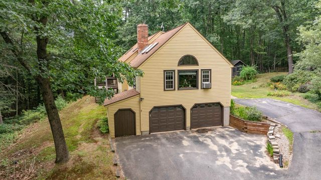 68 Merrimack Road, Amherst, NH 03031