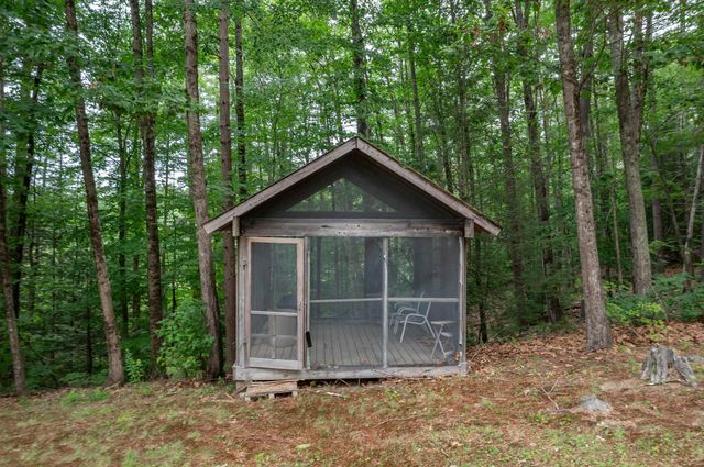 68 Merrimack Road, Amherst, NH 03031