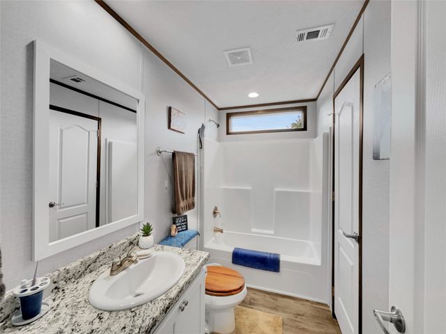 3909 Valley Ridge Drive, Granbury, TX 76048