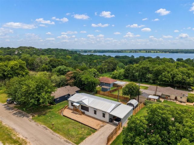 3909 Valley Ridge Drive, Granbury, TX 76048