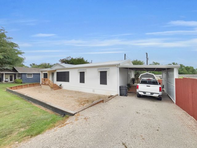 3909 Valley Ridge Drive, Granbury, TX 76048