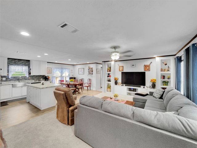 3909 Valley Ridge Drive, Granbury, TX 76048