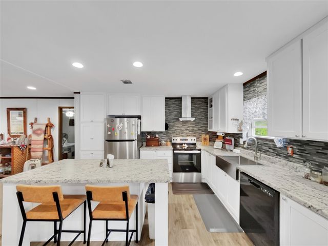 3909 Valley Ridge Drive, Granbury, TX 76048