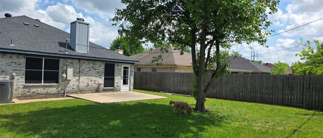 6310 Brookbriar Court, Arlington, TX 76018