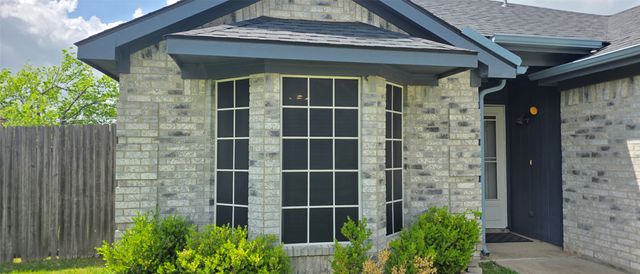 6310 Brookbriar Court, Arlington, TX 76018