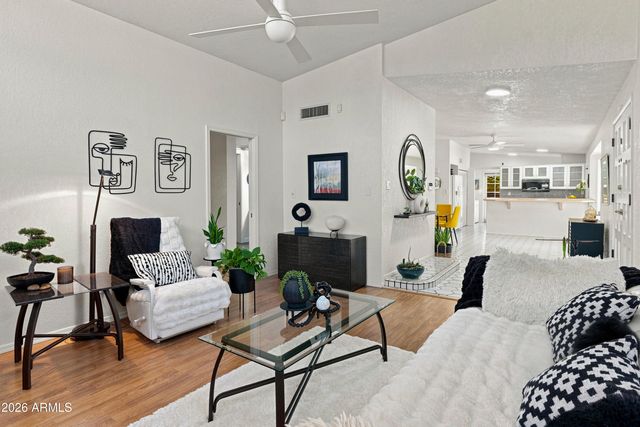 3024 W DESERT COVE Avenue, Phoenix, AZ 85029