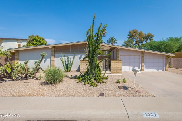 3024 W DESERT COVE Avenue, Phoenix, AZ 85029