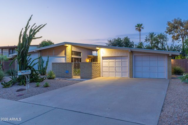 3024 W DESERT COVE Avenue, Phoenix, AZ 85029