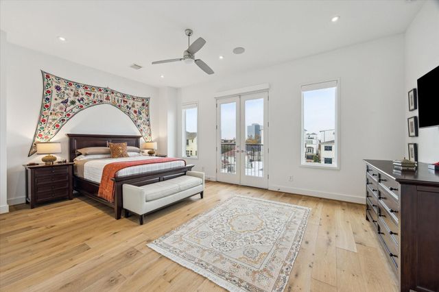 301 W Polk Street, Houston, TX 77019