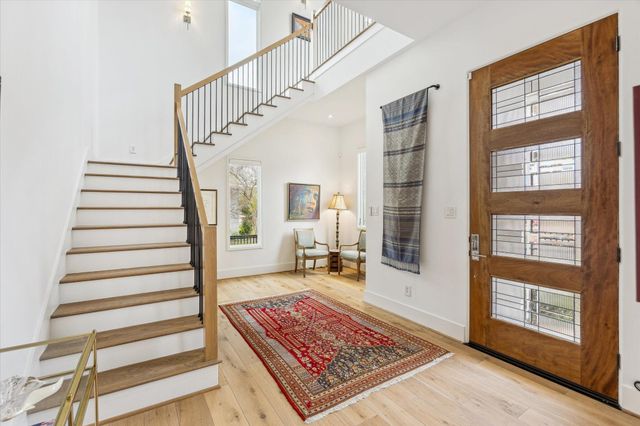 301 W Polk Street, Houston, TX 77019