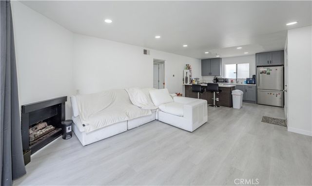 2803 S Fairview C, Santa Ana, CA 92704