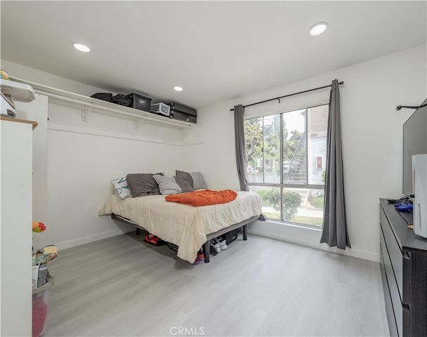 2803 S Fairview C, Santa Ana, CA 92704
