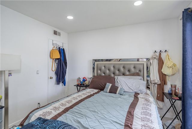 2803 S Fairview C, Santa Ana, CA 92704