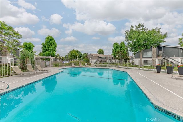 2803 S Fairview C, Santa Ana, CA 92704