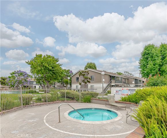 2803 S Fairview C, Santa Ana, CA 92704