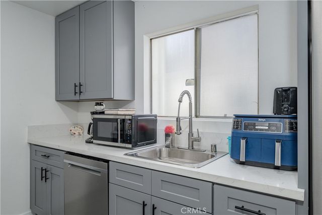 2803 S Fairview C, Santa Ana, CA 92704