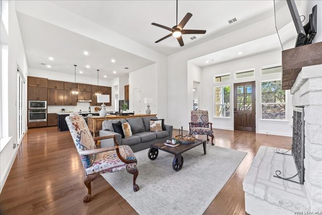 117 Alondra Ln, Spring Branch, TX 78070