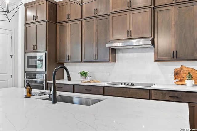 117 Alondra Ln, Spring Branch, TX 78070