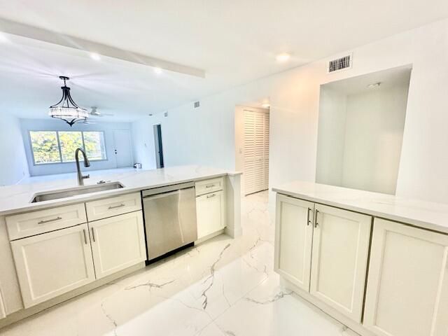 9071 Tracy Court 3, Boca Raton, FL 33496